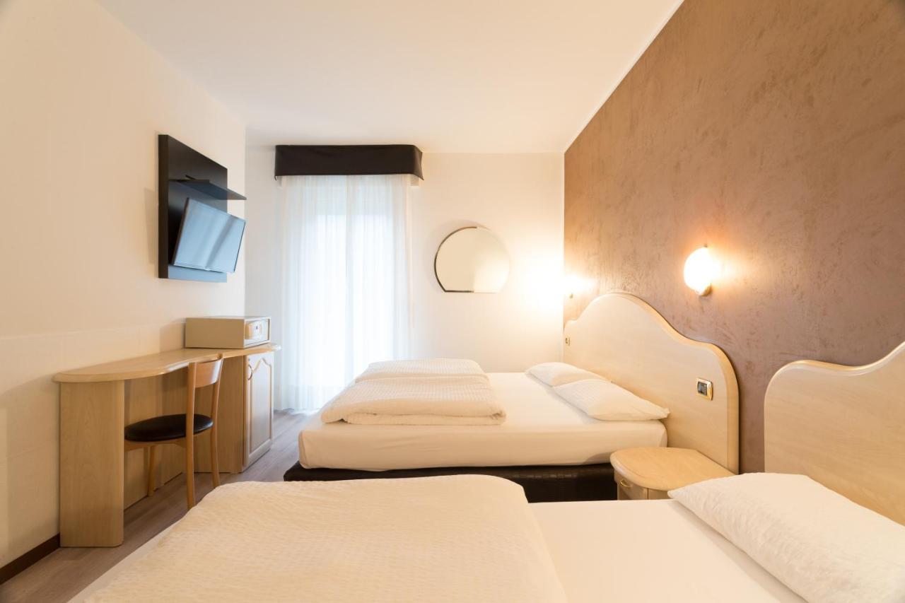Hotel Rudy Riva del Garda Værelse billede